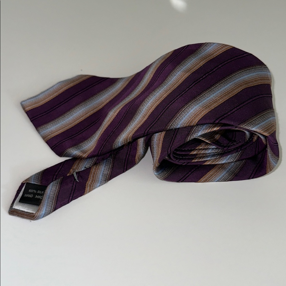 100% Silk Hand  Made Purple GM PLATINUM SERIES Striped Men's Tie.